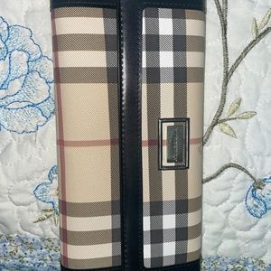 Burberry Pocketbook